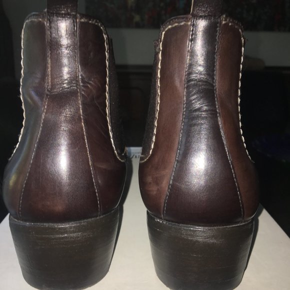 YSL Chelsea Boots - Picture 4 of 7